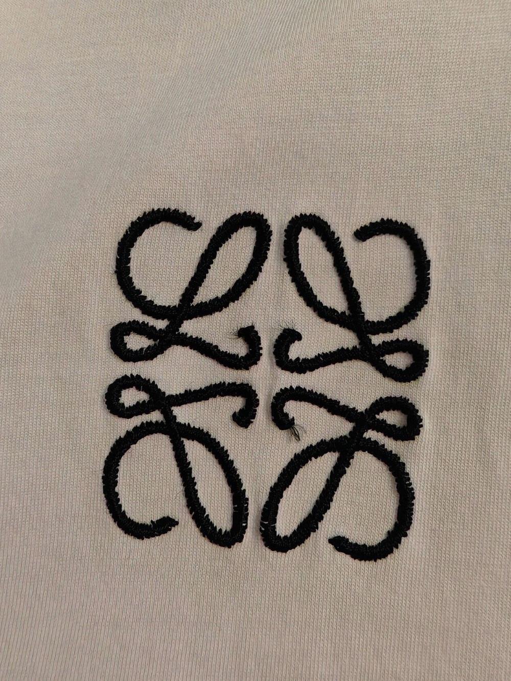 🚩steal Loewe Off-White Short Sleeve Anagram Chest Tee - Picture 3 of 6